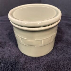 Longaberger Woven Traditions Pottery Sage One Pint Salt Crock with Lid Set EUC